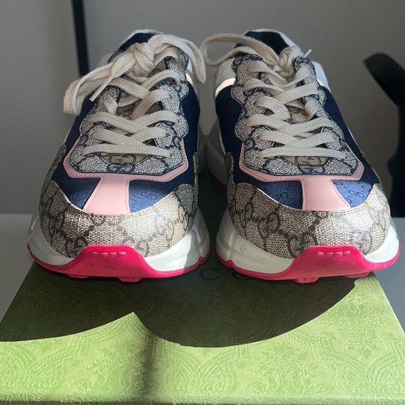 ๐๐๐Women's GG Rhyton sneaker - Picture 4 of 13